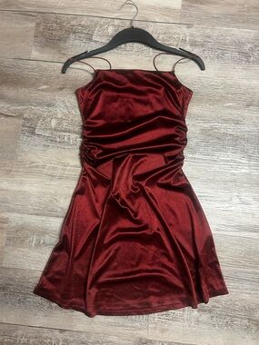 h and m brown satin dress Ladies - Cream Lace-Trimmed Slip Dress - Size: L